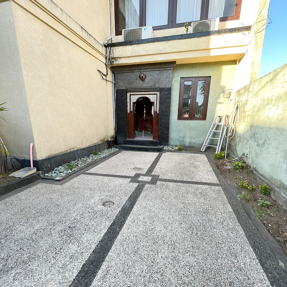 Villa Disewakan 2 Lantai di Canggu Bali Dekat Pantai Canggu Bali, Pantai Seseh, Pantai Batu Bolong, Pantai Pererenan, Pepito Market Canggu Bali